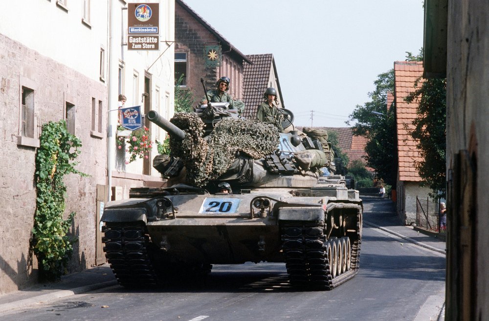 US_Army_M60_tank_in_German_village.thumb.jpg.484fbe0221362f3d82312cb361a8fdd4.jpg